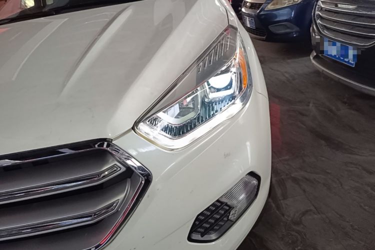 Used Ford Kuga 2017 EcoBoost 180 Two-Wheel-Drive Tiger Leap Model Left Front Headlight