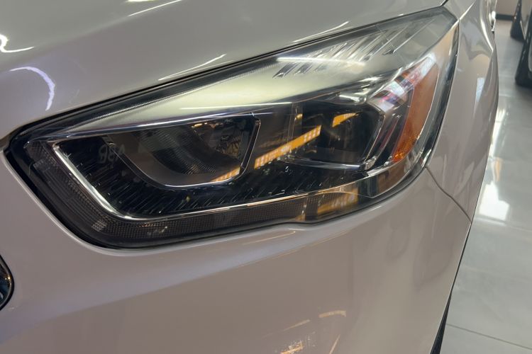 Used Ford Kuga 2017 EcoBoost 180 Four-Wheel Drive Luxury Wing Model Left Front Headlight