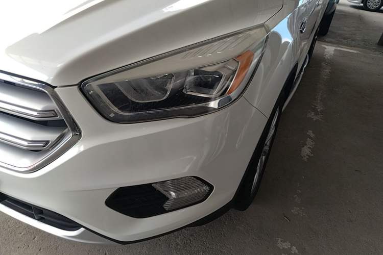 Used Ford Kuga 2017 EcoBoost 180 Four-Wheel Drive Luxury Wing Model Left Front Headlight