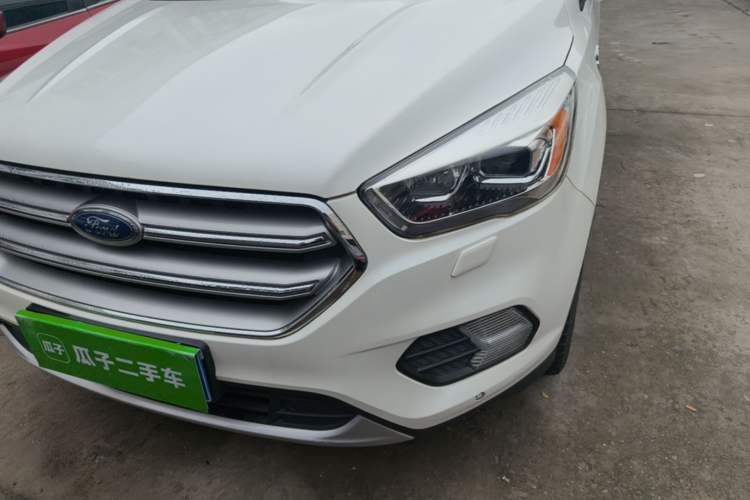 Used Ford Kuga 2017 EcoBoost 180 Four-Wheel Drive Titanium Edition Left Front Headlight
