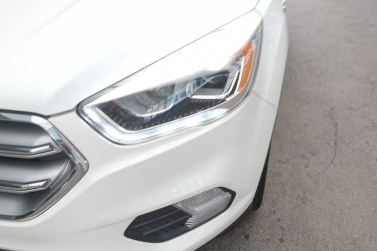 Used Ford Kuga 2017 EcoBoost 180 Four-Wheel Drive Luxury Wing Model Left Front Headlight