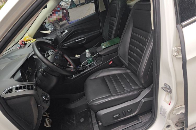 Used Ford Kuga 2017 EcoBoost 180 Two-Wheel-Drive Luxury Wing Edition Left Front Seat