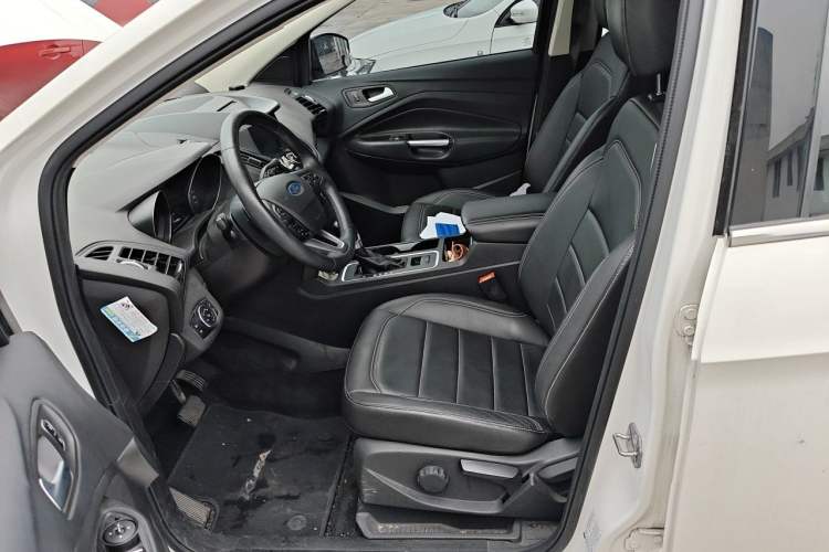 Used Ford Kuga 2017 EcoBoost 180 Two-Wheel-Drive Tiger Leap Model Left Front Seat