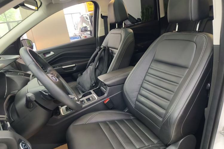 Used Ford Kuga 2017 EcoBoost 180 Two-Wheel-Drive Luxury Wing Edition Left Front Seat