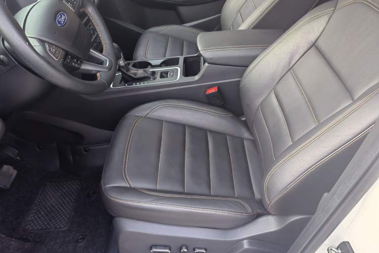 Used Ford Kuga 2017 EcoBoost 245 Four-Wheel-Drive Sport Model Left Front Seat
