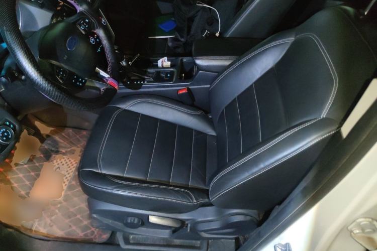 Used Ford Kuga 2017 EcoBoost 180 Two-Wheel-Drive Tiger Leap Model Left Front Seat