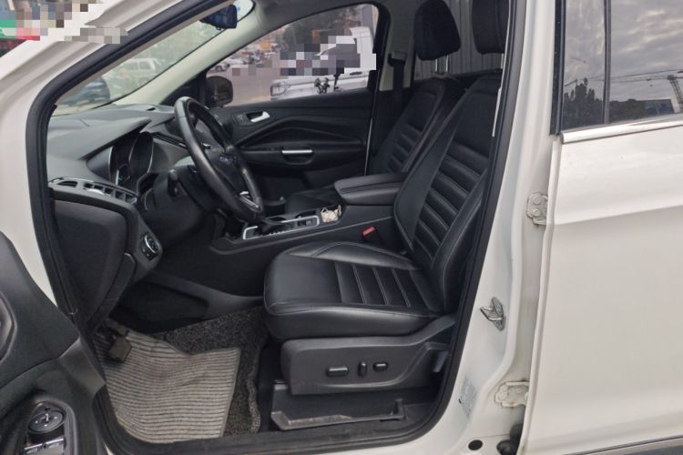 Used Ford Kuga 2017 EcoBoost 180 Two-Wheel-Drive Luxury Wing Edition Left Front Seat