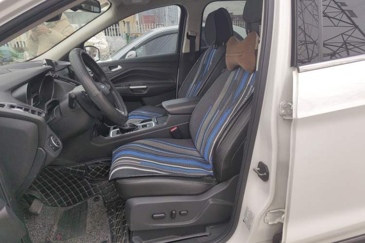 Used Ford Kuga 2017 EcoBoost 180 Two-Wheel-Drive Luxury Wing Edition Left Front Seat