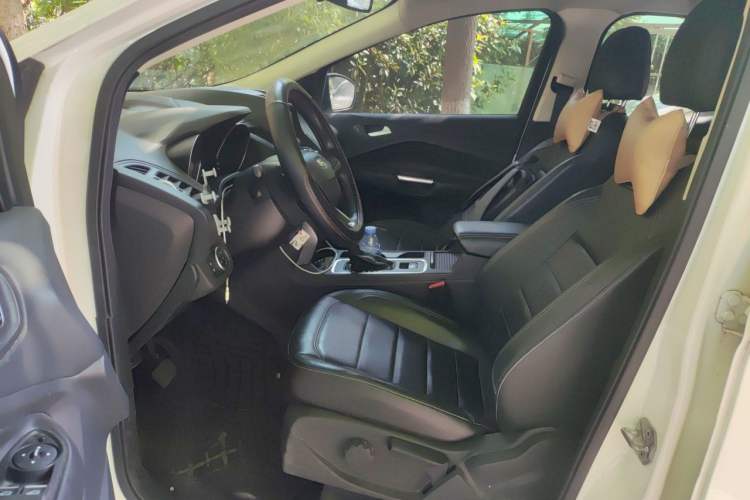 Used Ford Kuga 2017 EcoBoost 180 Two-Wheel-Drive Tiger Leap Model Left Front Seat
