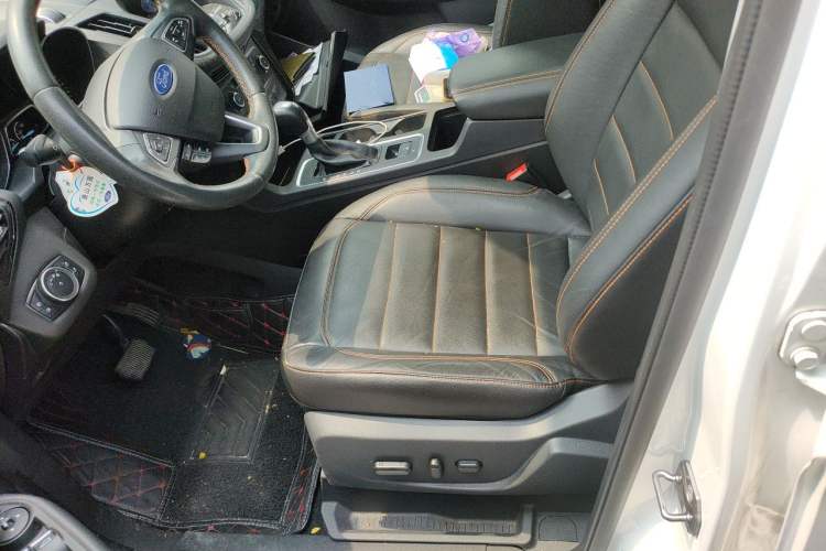Used Ford Kuga 2017 EcoBoost 245 Four-Wheel-Drive Sport Model Left Front Seat
