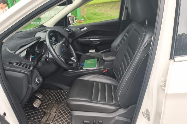 Used Ford Kuga 2017 EcoBoost 180 Two-Wheel-Drive Luxury Wing Edition Left Front Seat