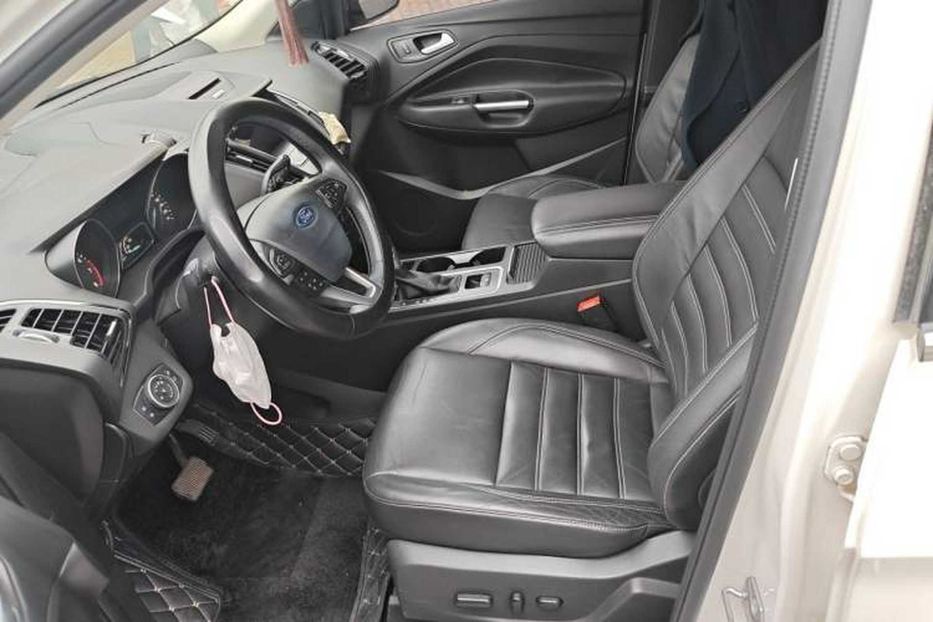 Used Ford Kuga 2017 EcoBoost 180 Two-Wheel-Drive Luxury Wing Edition Left Front Seat