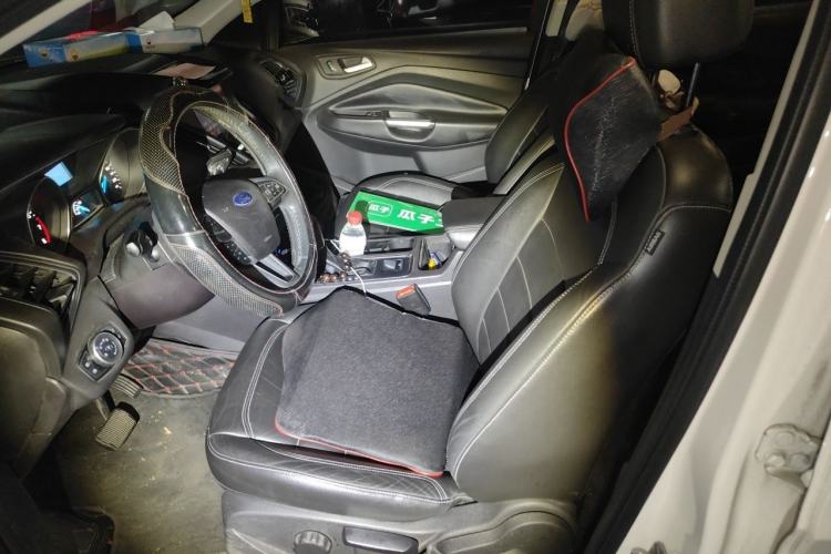 Used Ford Kuga 2017 EcoBoost 180 Two-Wheel-Drive Platinum Edition Left Front Seat
