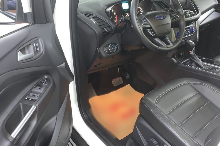 Used Ford Kuga 2017 EcoBoost 180 Two-Wheel-Drive Platinum Edition Left Front Seat