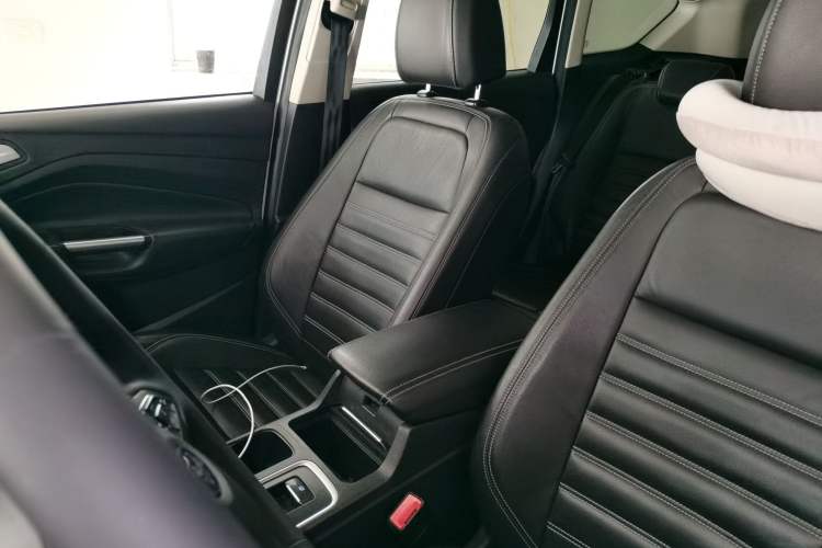 Used Ford Kuga 2017 EcoBoost 180 Four-Wheel Drive Luxury Wing Model Left Front Seat