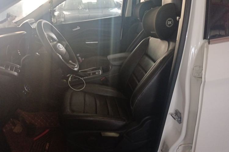 Used Ford Kuga 2017 EcoBoost 180 Two-Wheel-Drive Platinum Edition Left Front Seat