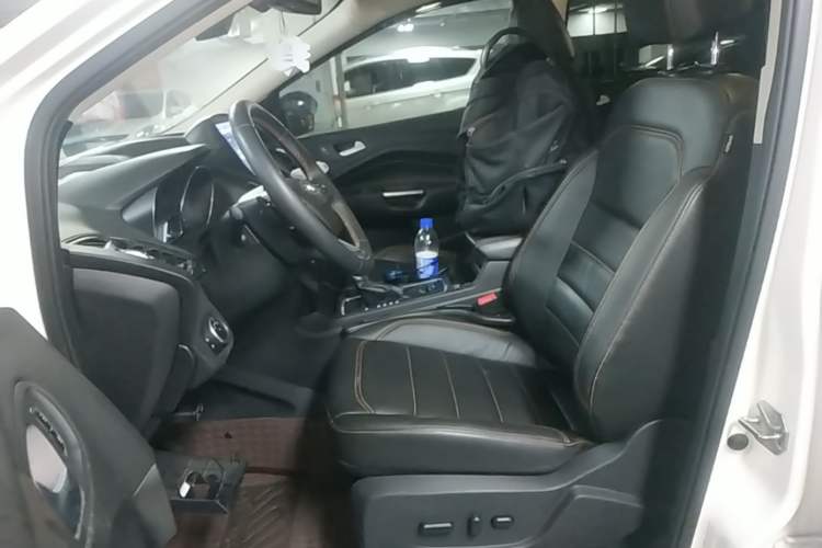 Used Ford Kuga 2017 EcoBoost 245 Four-Wheel-Drive Sport Model Left Front Seat