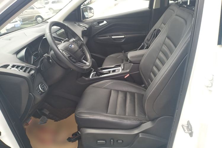 Used Ford Kuga 2017 EcoBoost 180 Four-Wheel Drive Luxury Wing Model Left Front Seat