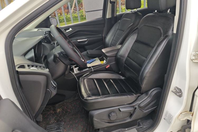 Used Ford Kuga 2017 EcoBoost 180 Two-Wheel-Drive Tiger Leap Model Left Front Seat