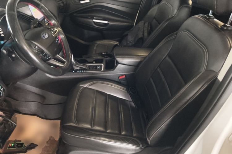Used Ford Kuga 2017 EcoBoost 180 Two-Wheel-Drive Platinum Edition Left Front Seat