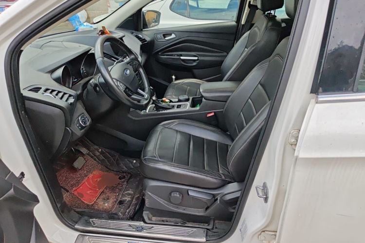 Used Ford Kuga 2017 EcoBoost 180 Two-Wheel-Drive Tiger Leap Model Left Front Seat