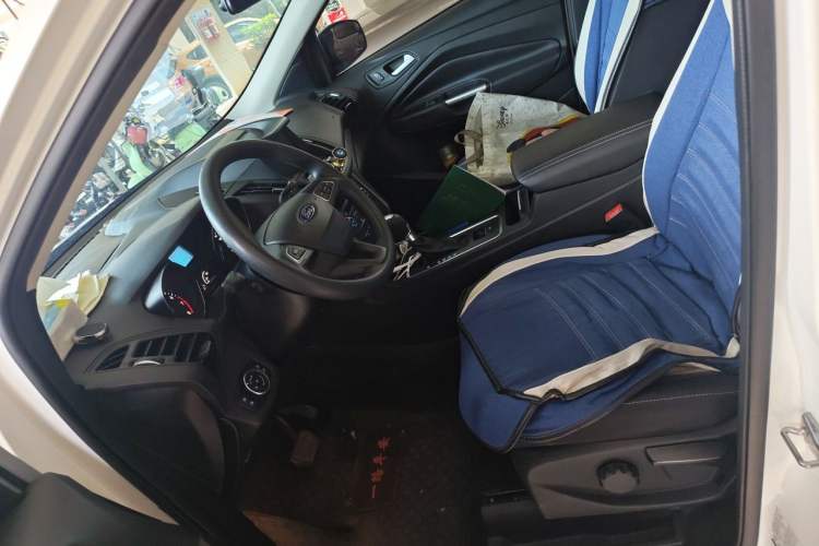 Used Ford Kuga 2017 EcoBoost 180 Two-Wheel-Drive Elite Trim Left Front Seat