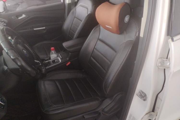 Used Ford Kuga 2017 EcoBoost 180 Two-Wheel-Drive Platinum Edition Left Front Seat