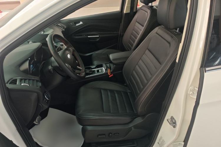 Used Ford Kuga 2017 EcoBoost 180 Two-Wheel-Drive Luxury Wing Edition Left Front Seat