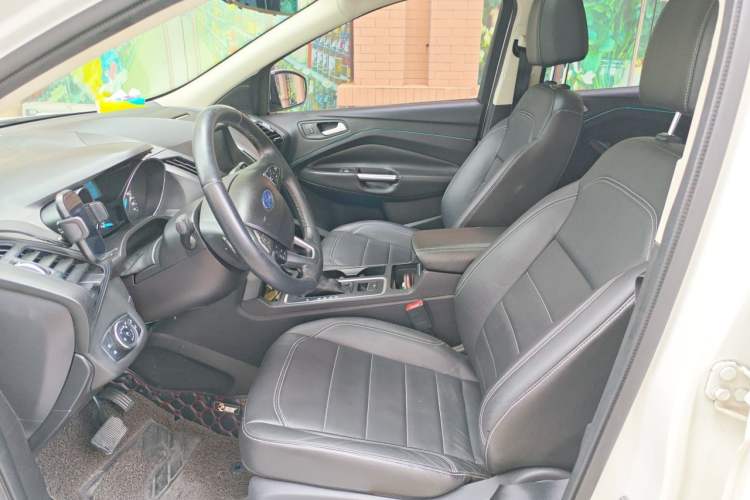 Used Ford Kuga 2017 EcoBoost 180 Two-Wheel-Drive Tiger Leap Model Left Front Seat