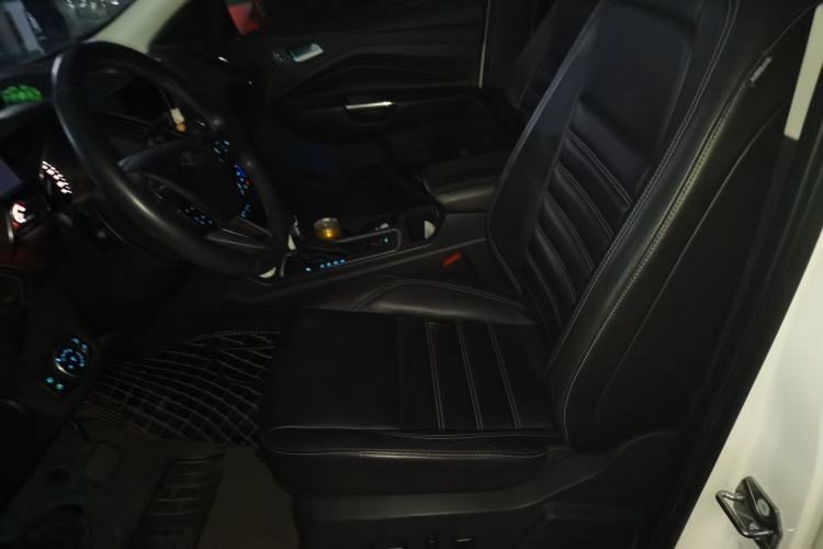 Used Ford Kuga 2017 EcoBoost 180 Four-Wheel Drive Luxury Wing Model Left Front Seat