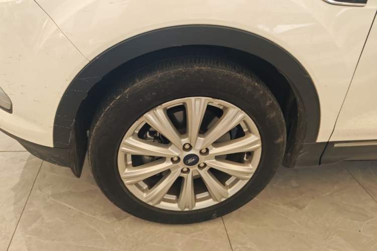 Used Ford Kuga 2017 EcoBoost 245 4x4 Prestige Edition Left Front Wheel Hub