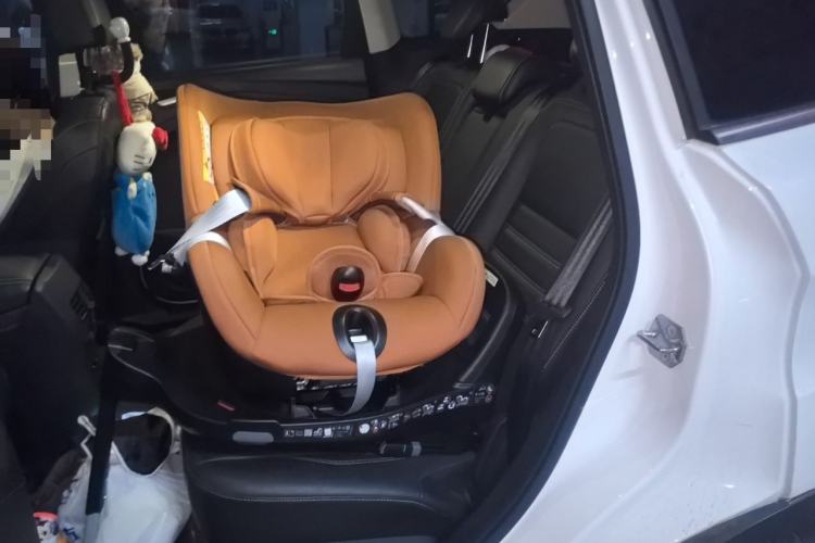 Used Ford Kuga 2017 EcoBoost 180 Two-Wheel-Drive Luxury Wing Edition Left Rear Seat
