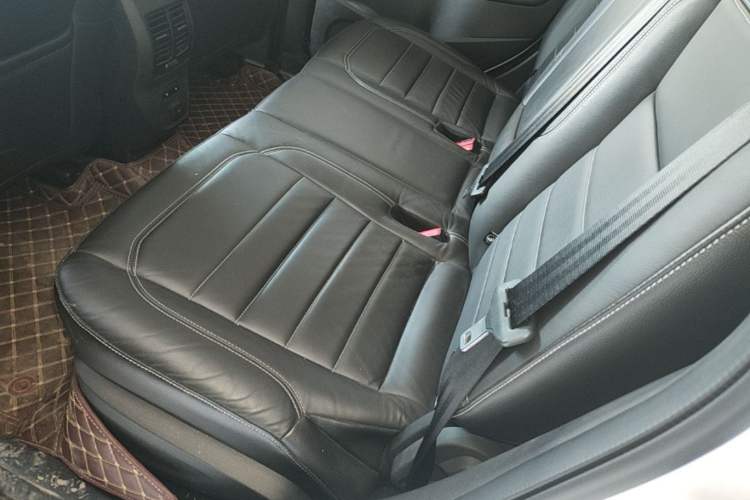 Used Ford Kuga 2017 EcoBoost 180 Two-Wheel-Drive Platinum Edition Left Rear Seat