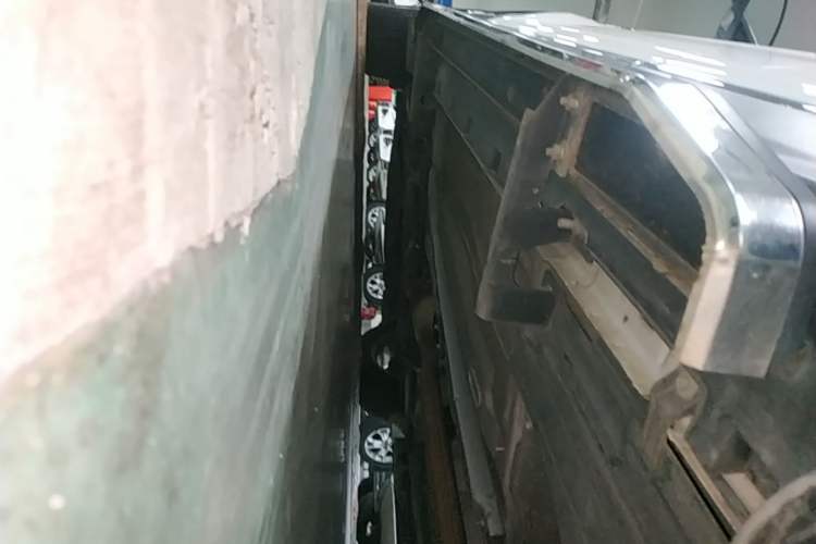 Used Ford Kuga 2017 EcoBoost 245 4x4 Prestige Edition Left Side Sill