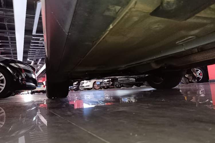 Used Ford Kuga 2017 EcoBoost 180 Two-Wheel-Drive Tiger Leap Model Left Side Sill