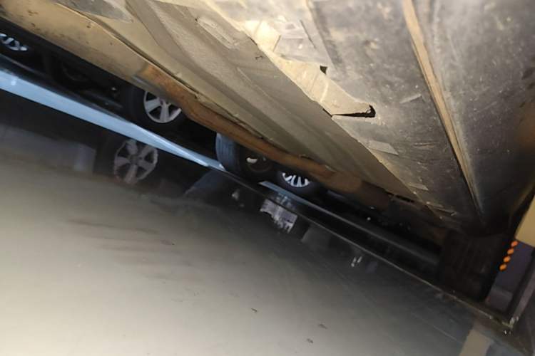 Used Ford Kuga 2017 EcoBoost 180 Two-Wheel-Drive Tiger Leap Model Left Side Sill