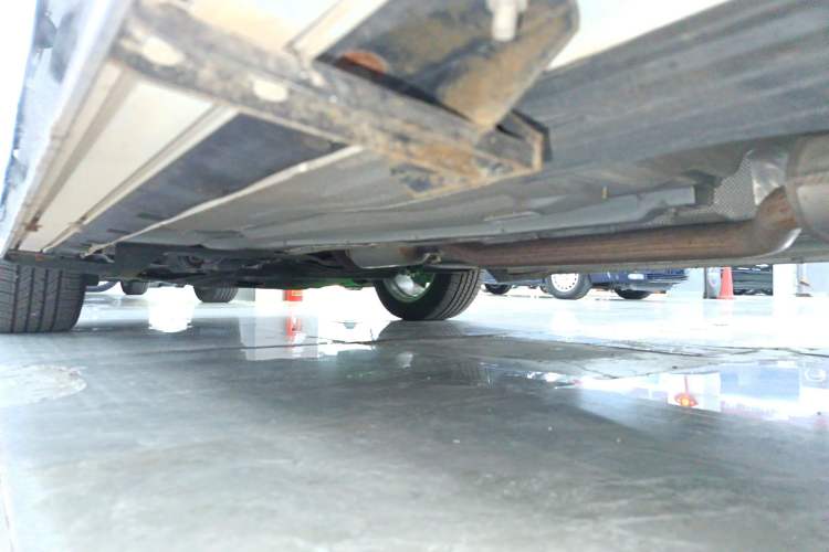 Used Ford Kuga 2017 EcoBoost 180 Two-Wheel-Drive Platinum Edition Left Side Sill