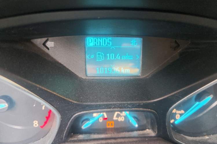 Used Ford Kuga 2017 EcoBoost 180 Two-Wheel-Drive Tiger Leap Model Odometer Close Up