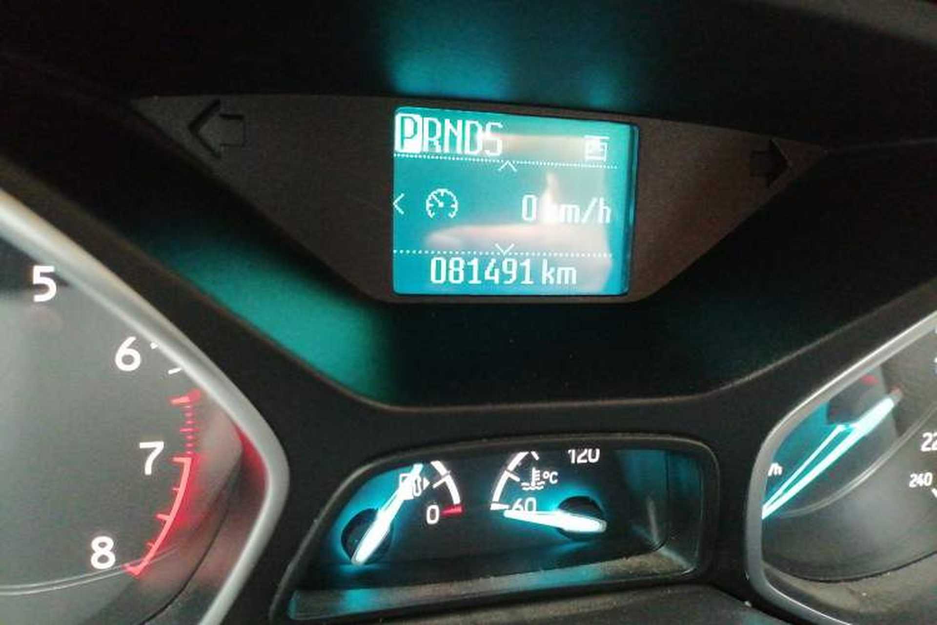 Used Ford Kuga 2017 EcoBoost 180 Two-Wheel-Drive Tiger Leap Model Odometer Close Up