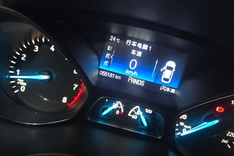 Used Ford Kuga 2017 EcoBoost 245 4x4 Prestige Edition Odometer Close Up