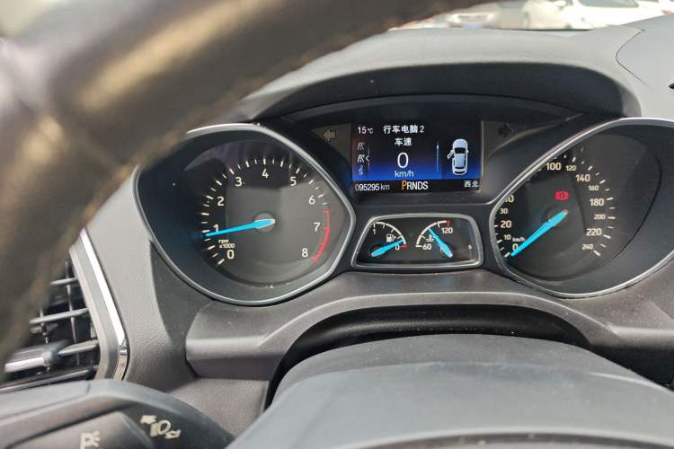 Used Ford Kuga 2017 EcoBoost 180 Two-Wheel-Drive Luxury Wing Edition Odometer Close Up