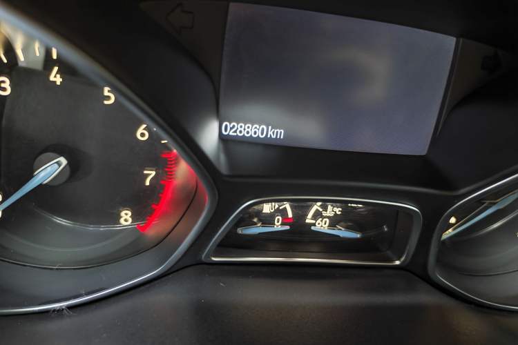 Used Ford Kuga 2017 EcoBoost 245 4x4 Prestige Edition Odometer Close Up