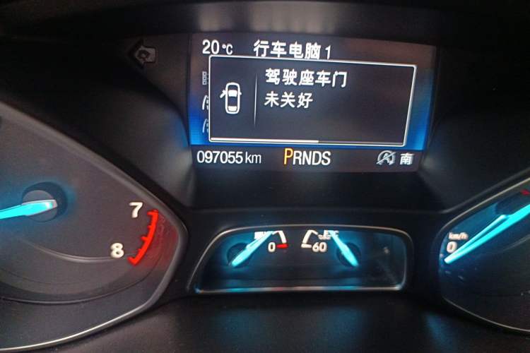 Used Ford Kuga 2017 EcoBoost 245 Four-Wheel-Drive Sport Model Odometer Close Up