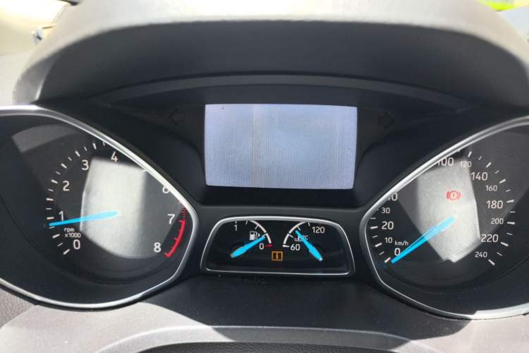 Used Ford Kuga 2017 EcoBoost 245 Four-Wheel-Drive Sport Model Odometer Close Up