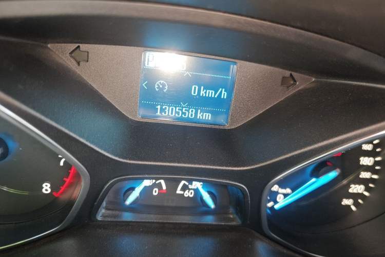 Used Ford Kuga 2017 EcoBoost 180 Two-Wheel-Drive Elite Trim Odometer Close Up