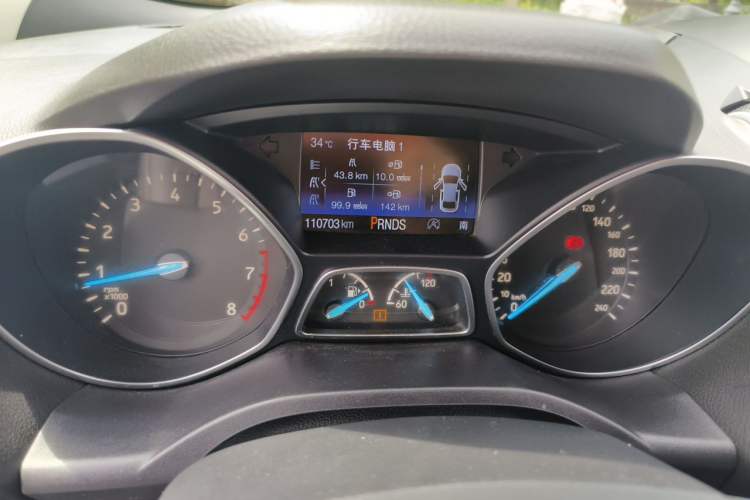 Used Ford Kuga 2017 EcoBoost 245 Four-Wheel Drive Titanium Edition Odometer Close Up