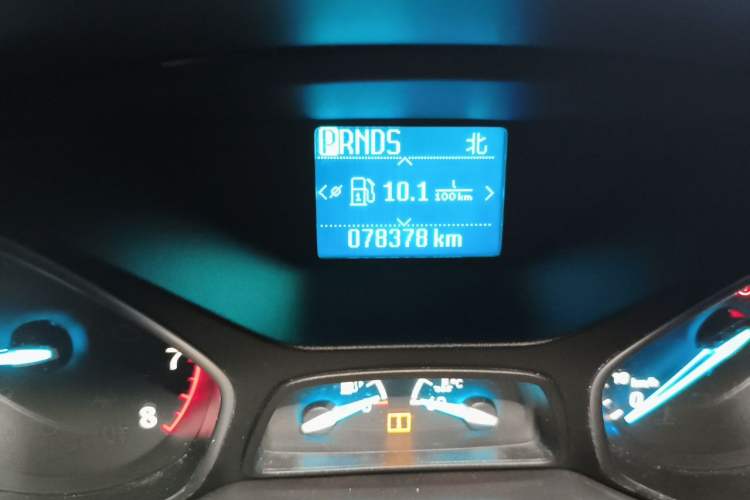 Used Ford Kuga 2017 EcoBoost 180 Two-Wheel-Drive Platinum Edition Odometer Close Up