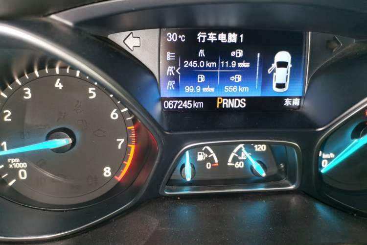 Used Ford Kuga 2017 EcoBoost 180 Four-Wheel Drive Luxury Wing Model Odometer Close Up