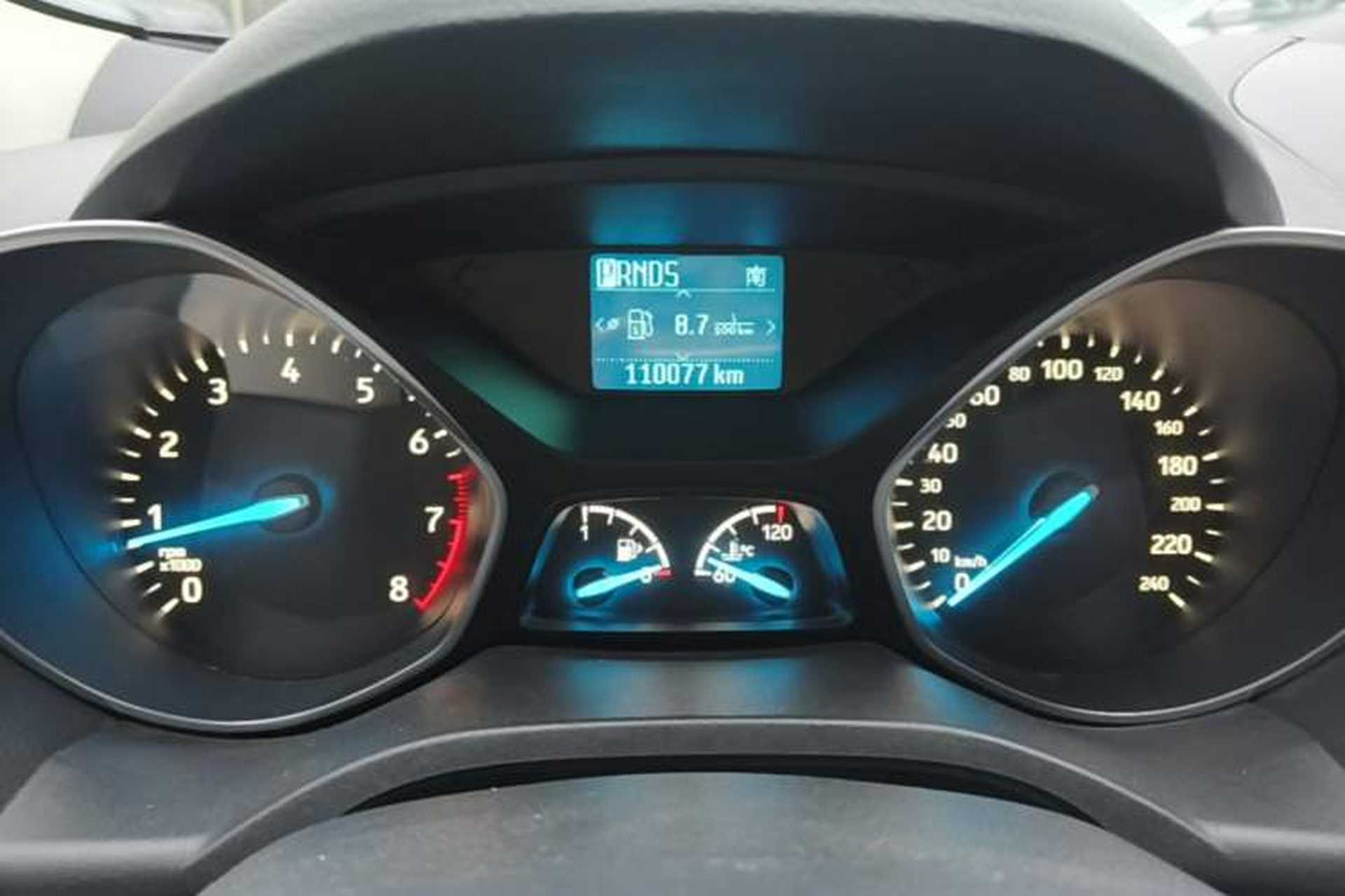 Used Ford Kuga 2017 EcoBoost 180 Two-Wheel-Drive Tiger Leap Model Odometer Close Up