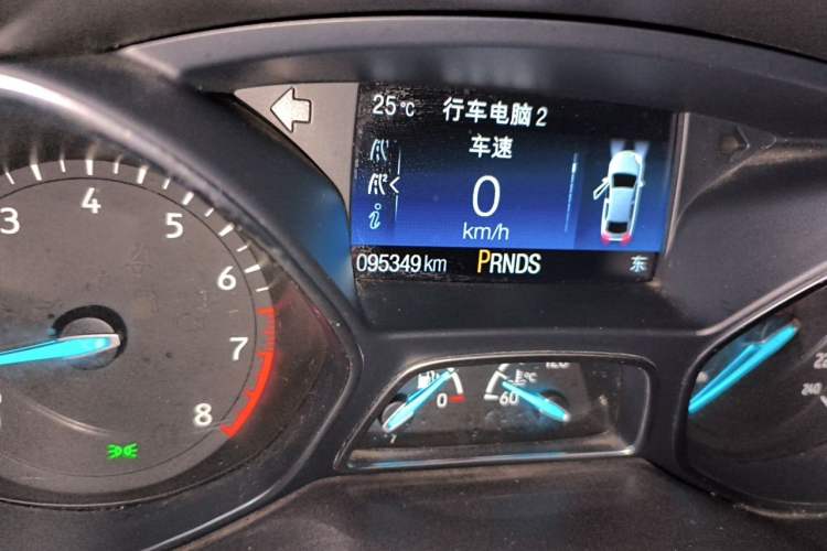 Used Ford Kuga 2017 EcoBoost 180 Two-Wheel-Drive Luxury Wing Edition Odometer Close Up